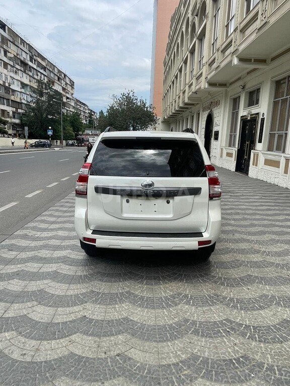 Toyota Land Cruiser Prado