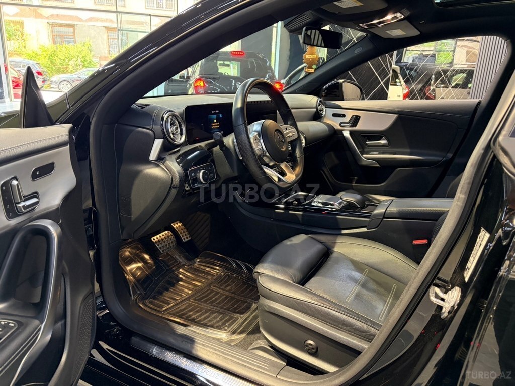 Mercedes CLA 250