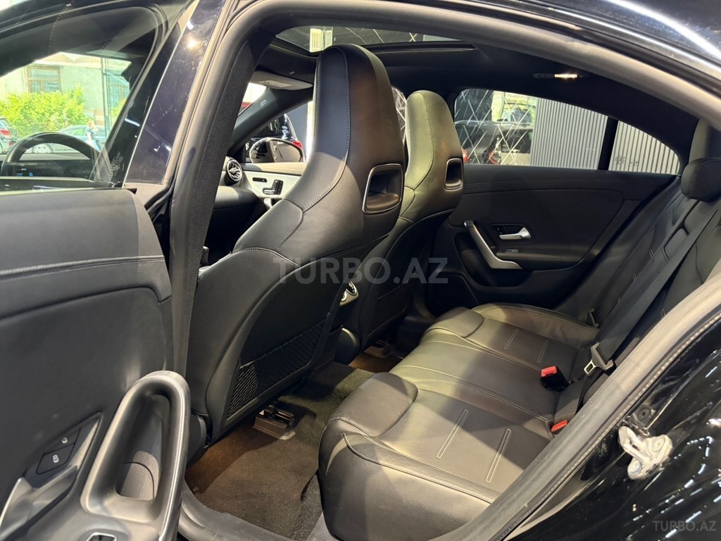 Mercedes CLA 250