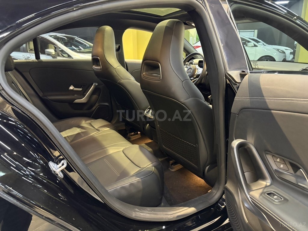 Mercedes CLA 250