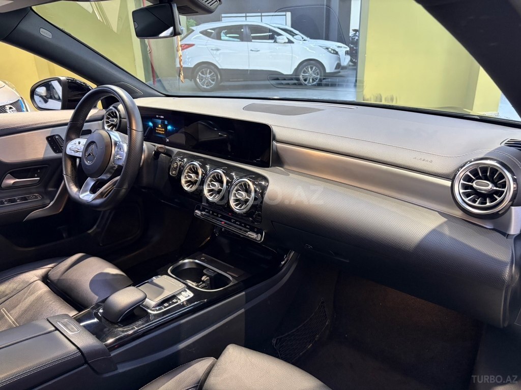 Mercedes CLA 250