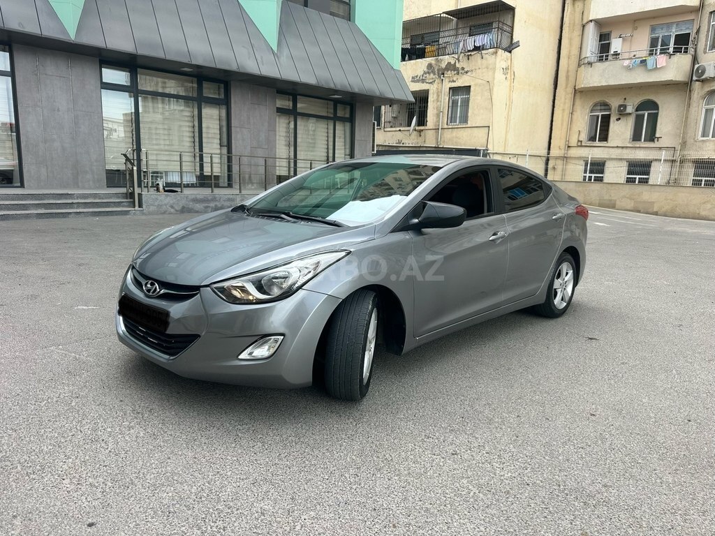 Hyundai Elantra