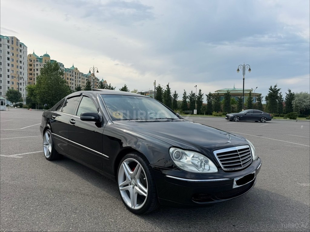 Mercedes S 320