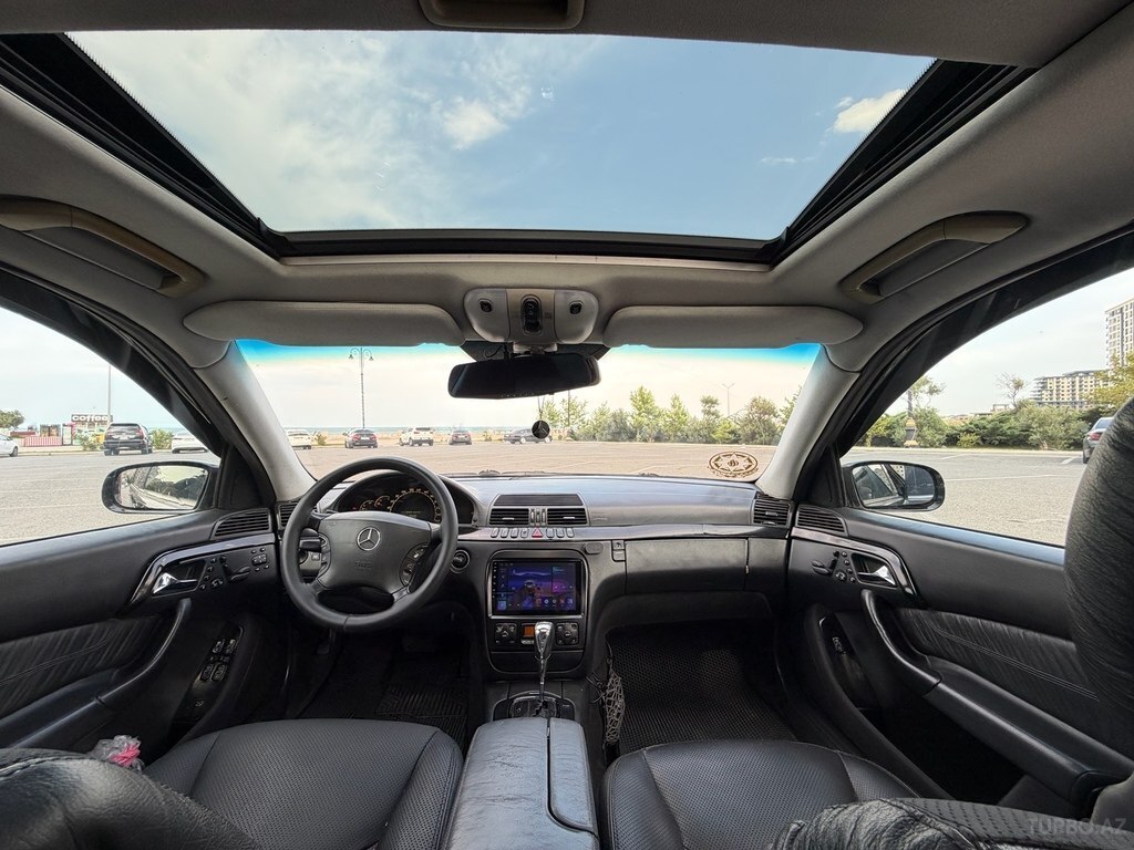Mercedes S 320