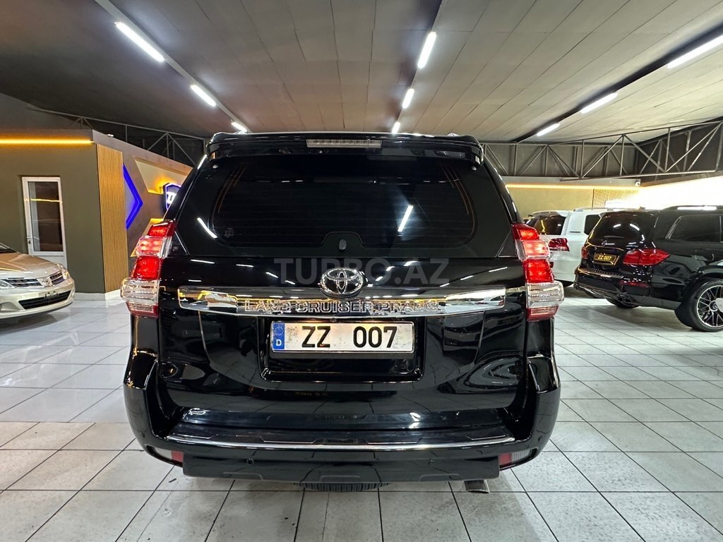 Toyota Land Cruiser Prado