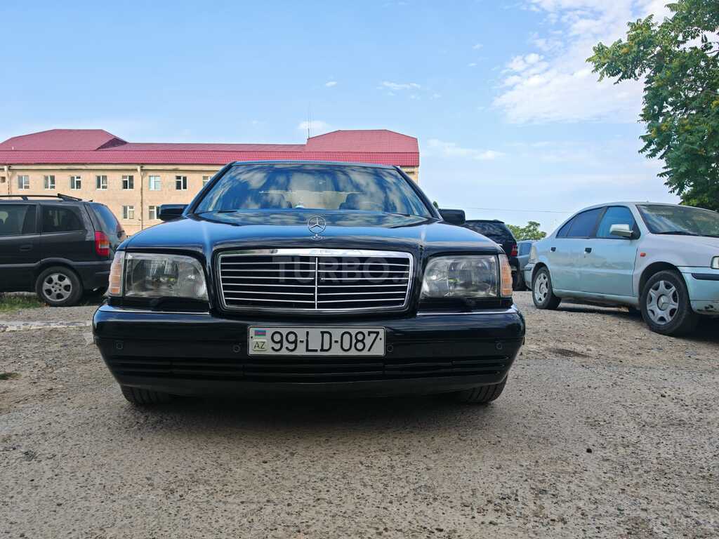 Mercedes S 300