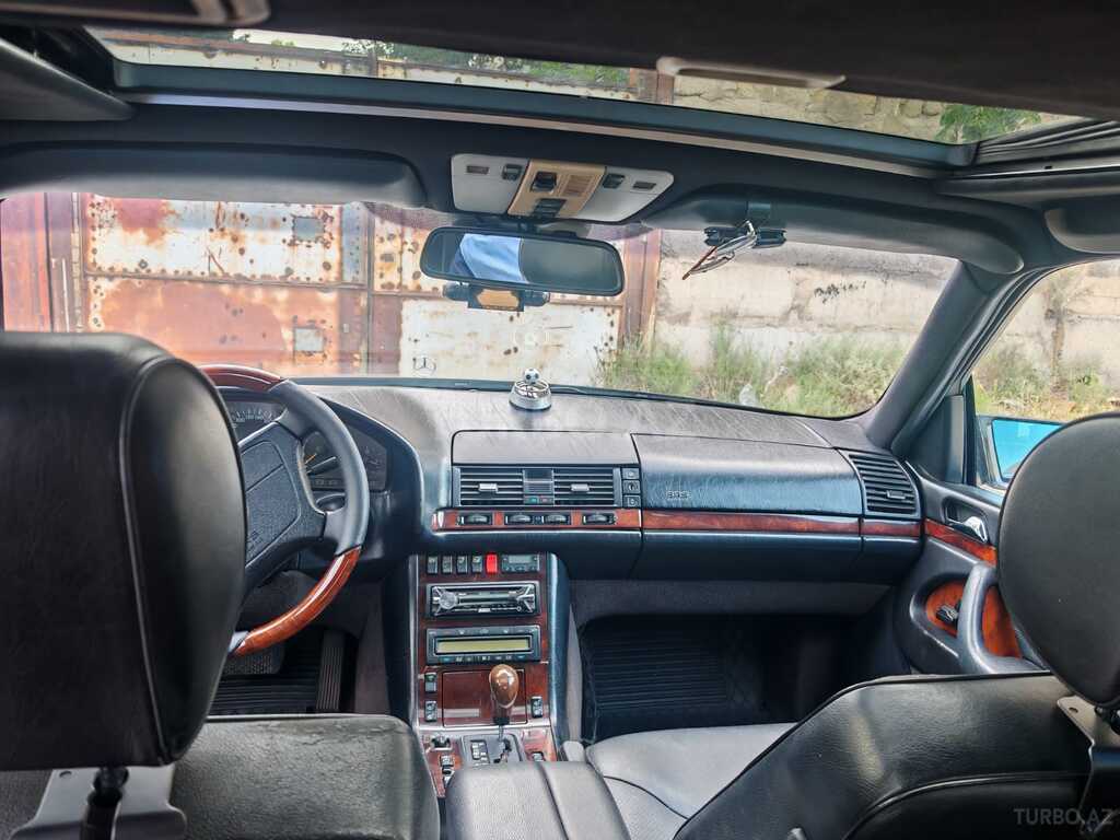 Mercedes S 300