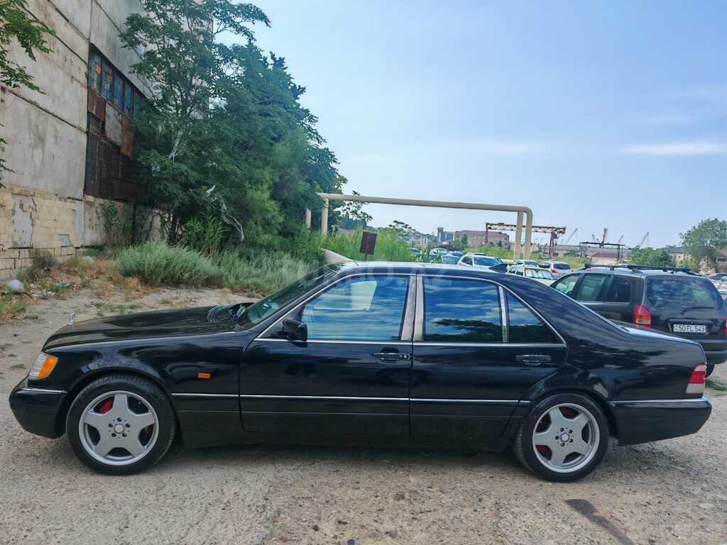 Mercedes S 300