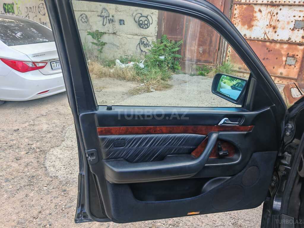 Mercedes S 300