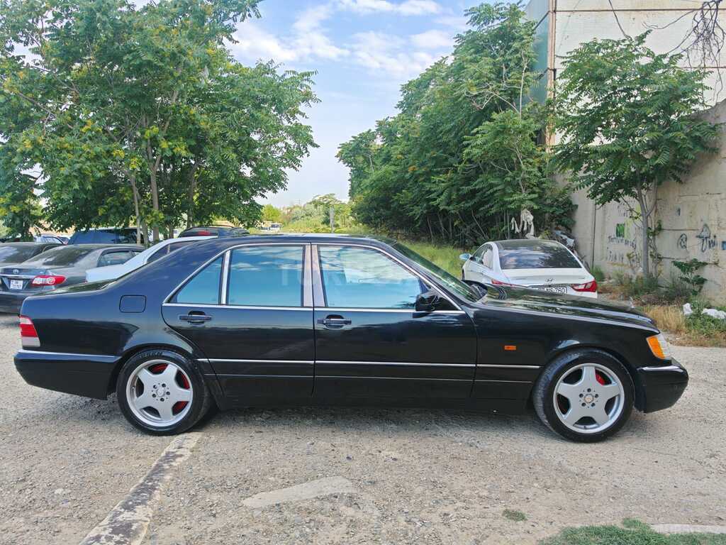 Mercedes S 300