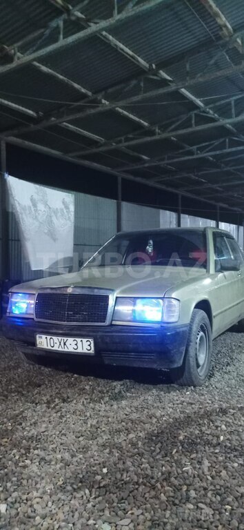 Mercedes 190