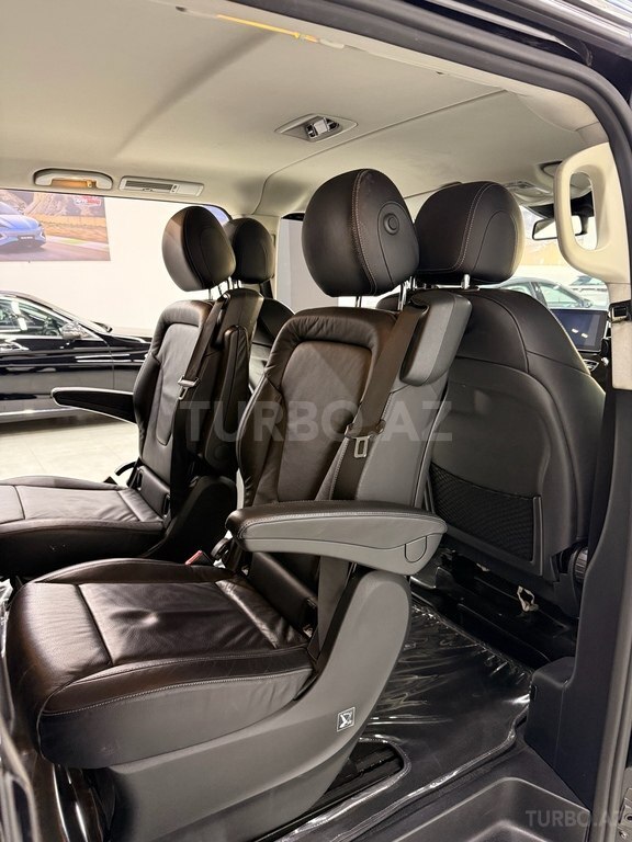 Mercedes V 250