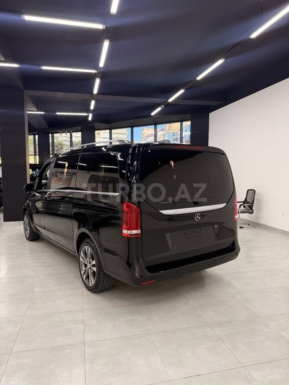 Mercedes V 250