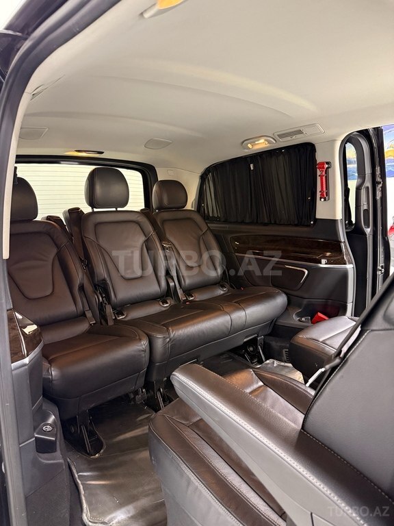 Mercedes V 250