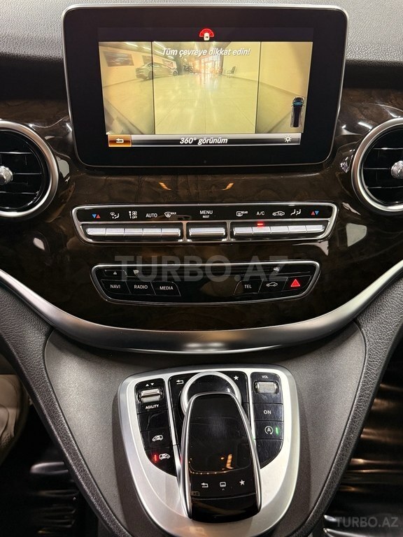Mercedes V 250