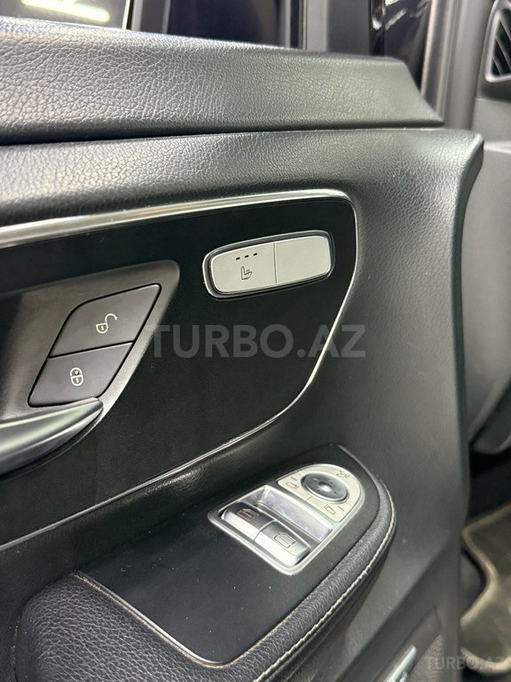Mercedes V 250