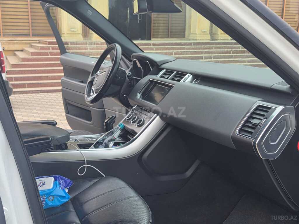 Land Rover RR Sport
