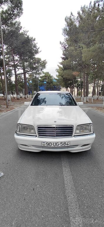 Mercedes C 240