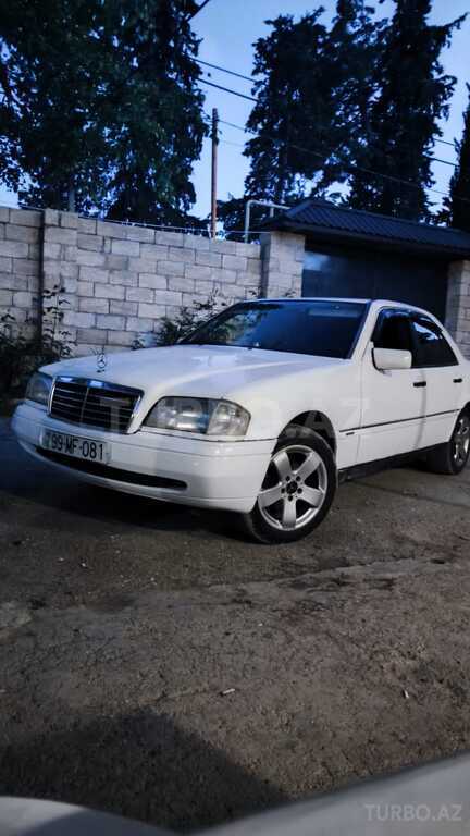 Mercedes C 180