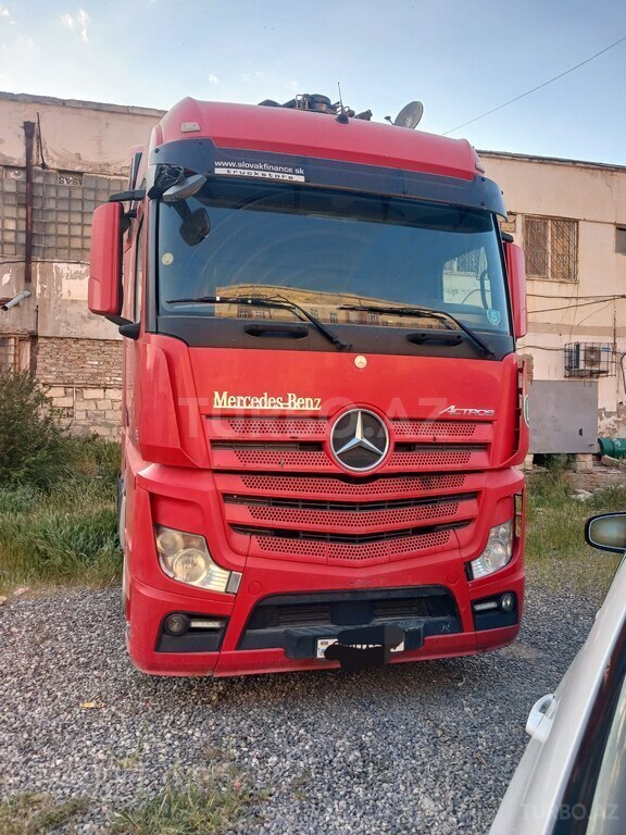 Mercedes Actros 1846