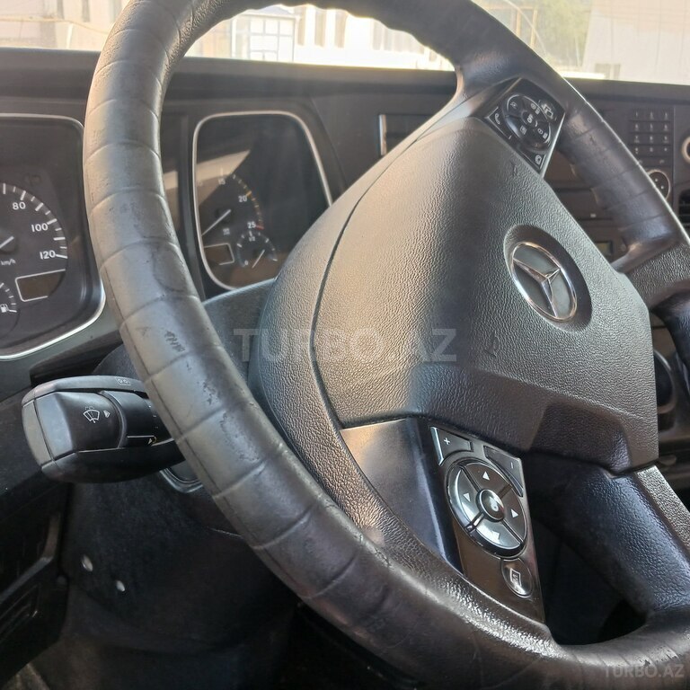 Mercedes Actros 1846