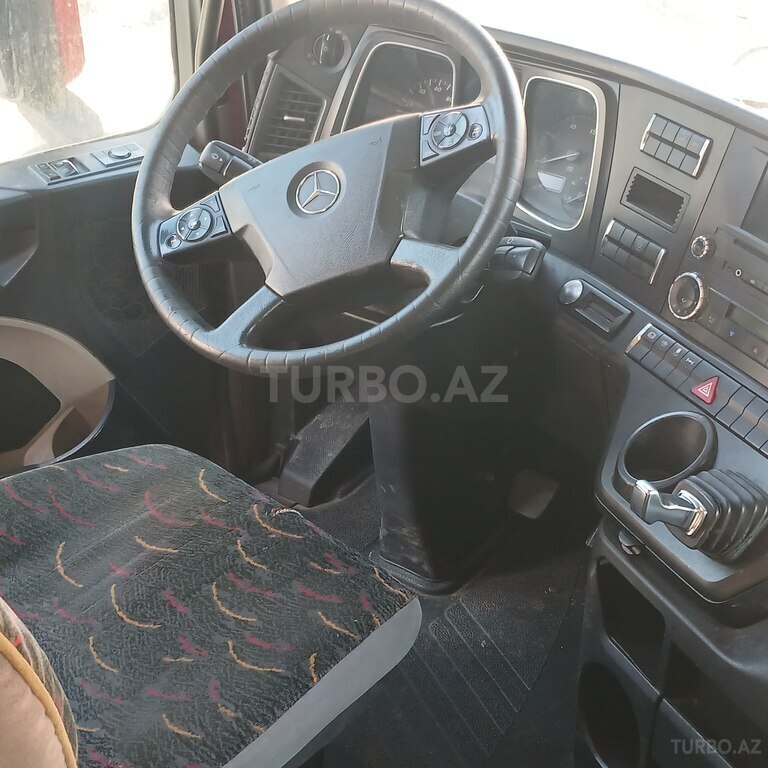 Mercedes Actros 1846