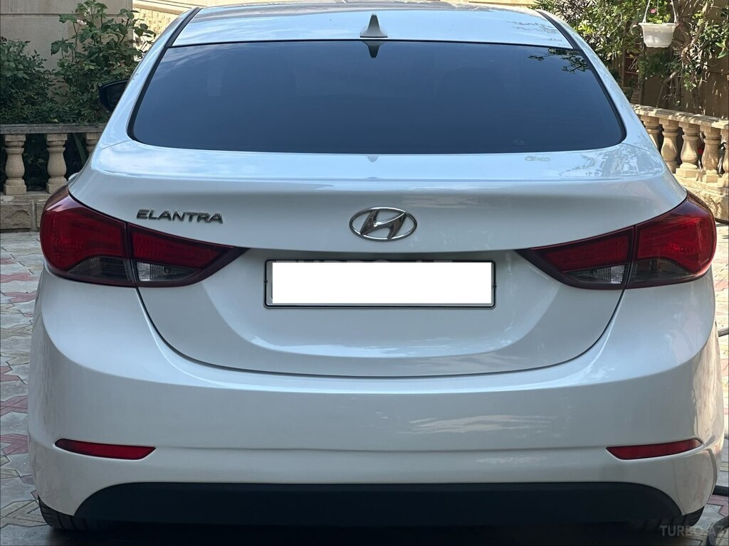 Hyundai Elantra