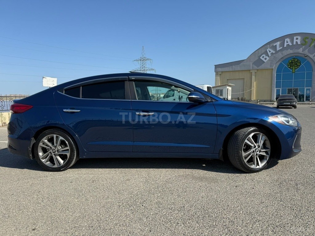 Hyundai Elantra