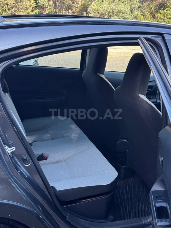 Toyota Prius C