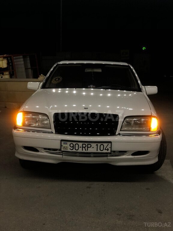 Mercedes C 230