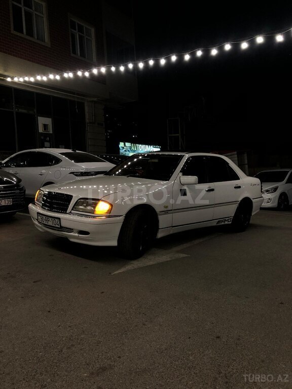 Mercedes C 230