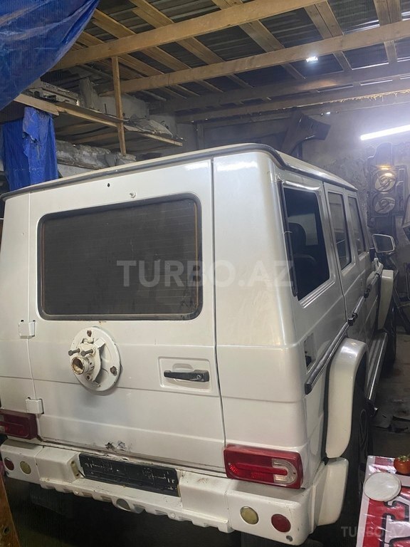 Mercedes G 500