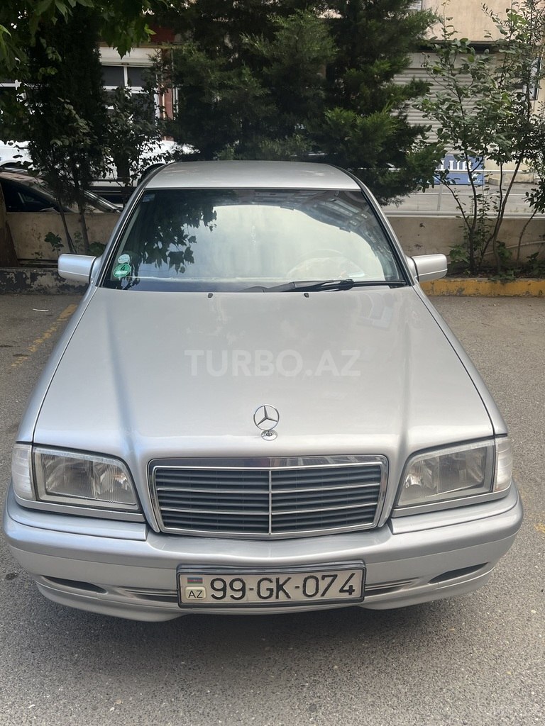 Mercedes C 180