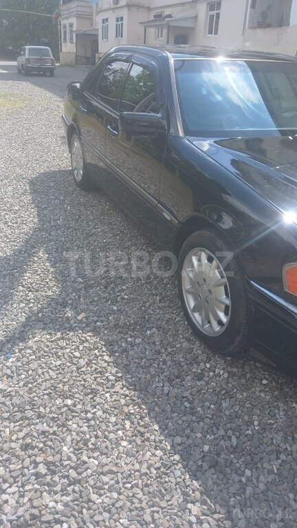 Mercedes C 230