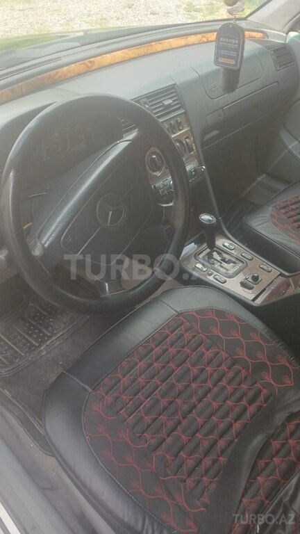 Mercedes C 230