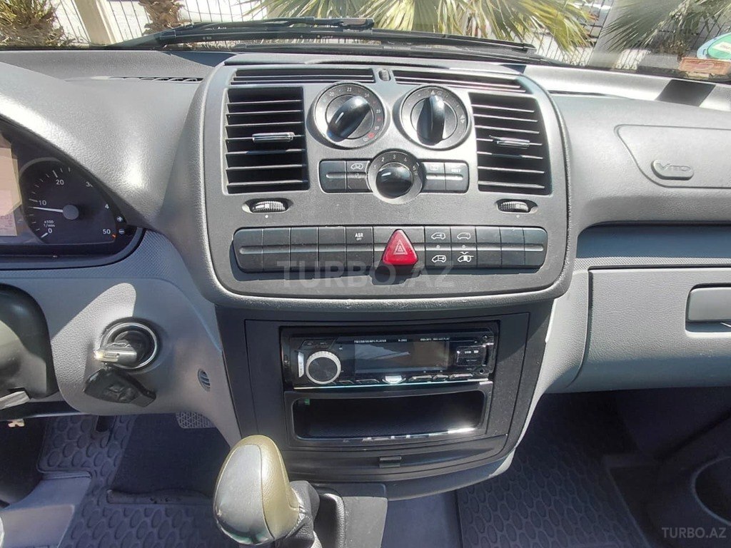 Mercedes Vito 115