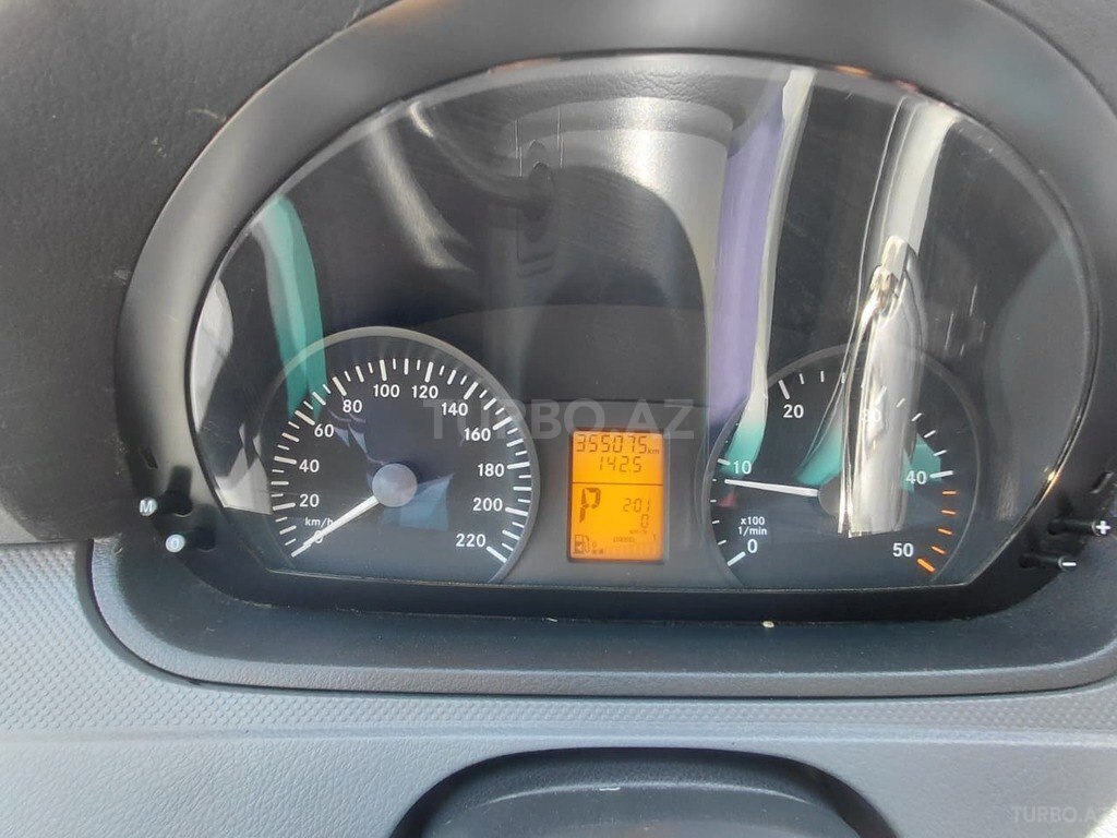 Mercedes Vito 115