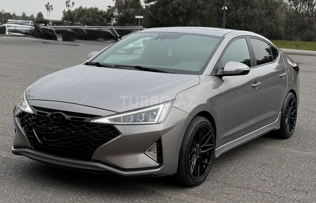 Hyundai Elantra