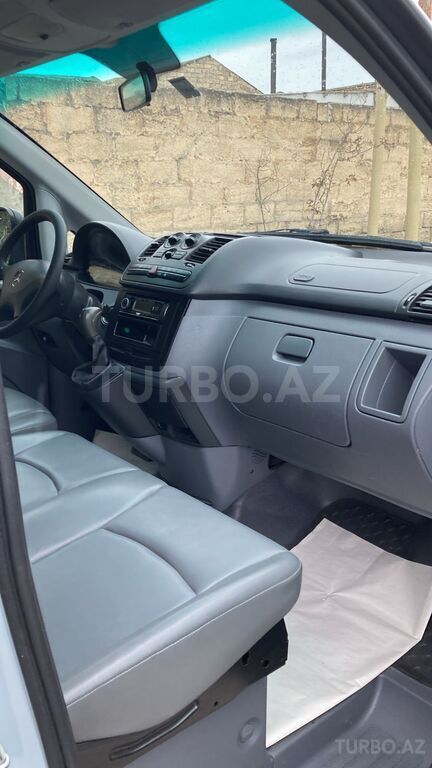 Mercedes Vito 115