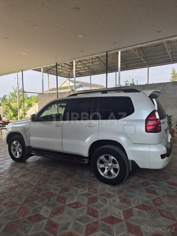 Toyota Land Cruiser Prado