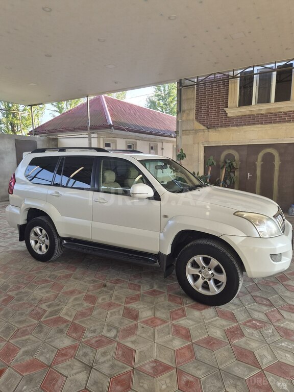 Toyota Land Cruiser Prado