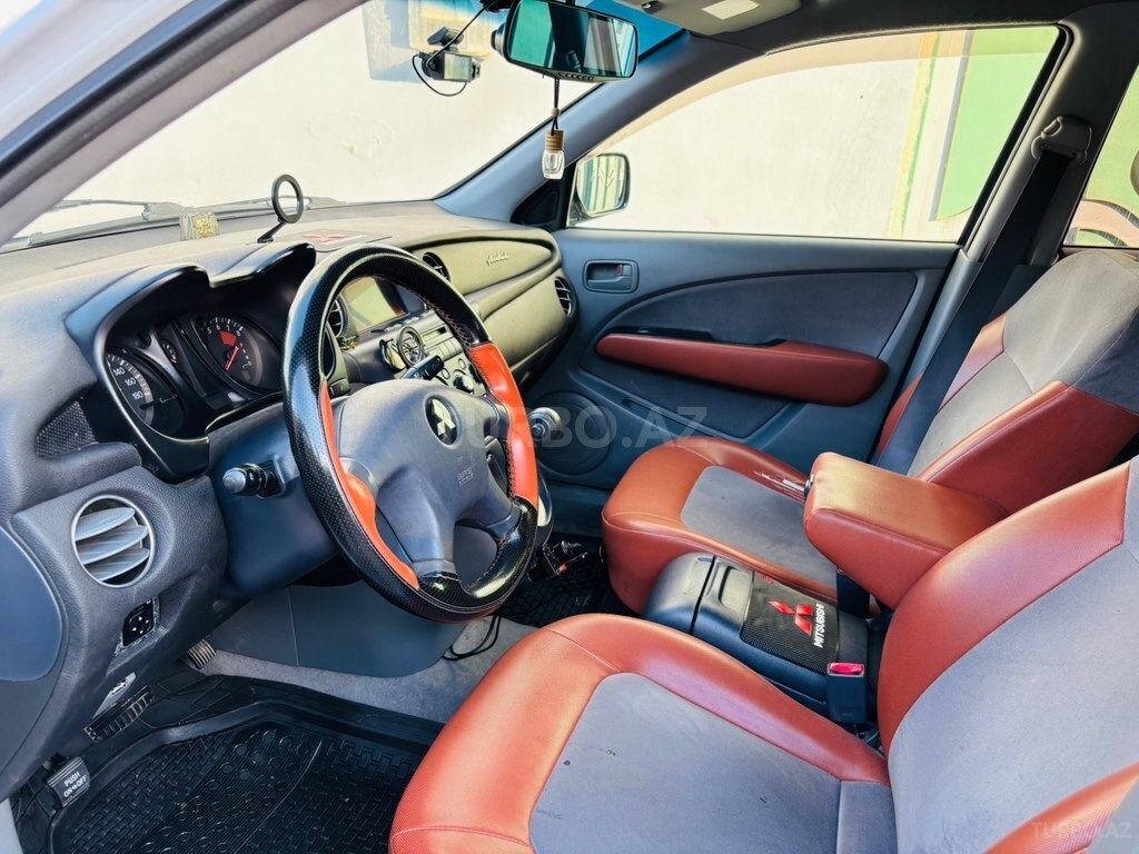 Mitsubishi Airtrek