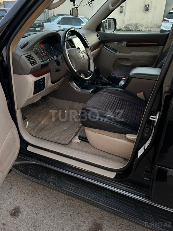 Toyota Land Cruiser Prado