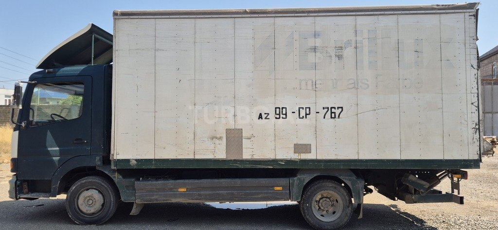Mercedes Atego 812