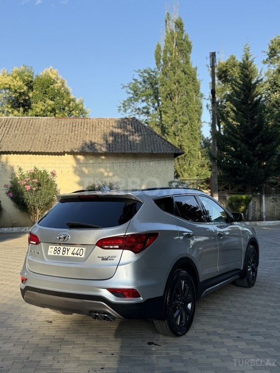 Hyundai Santa Fe