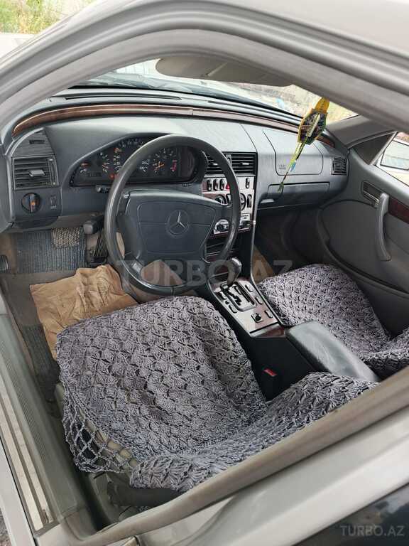 Mercedes C 250