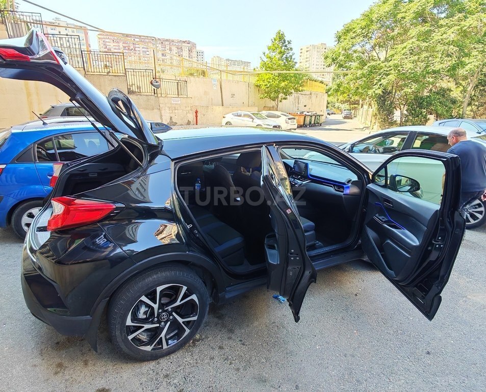 Toyota C-HR