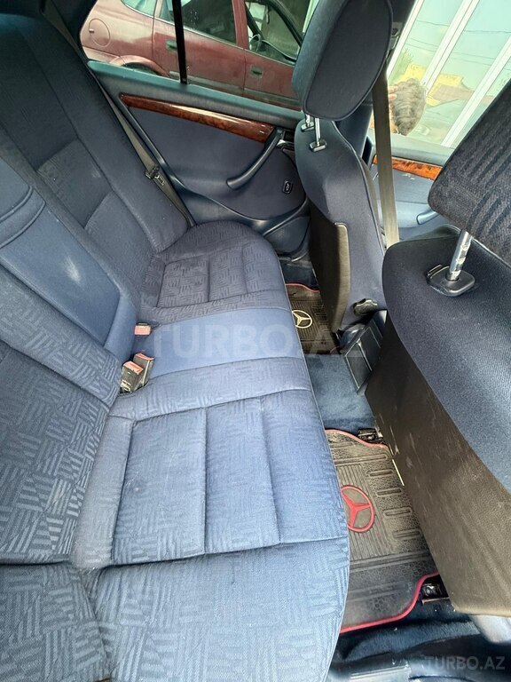 Mercedes C 180