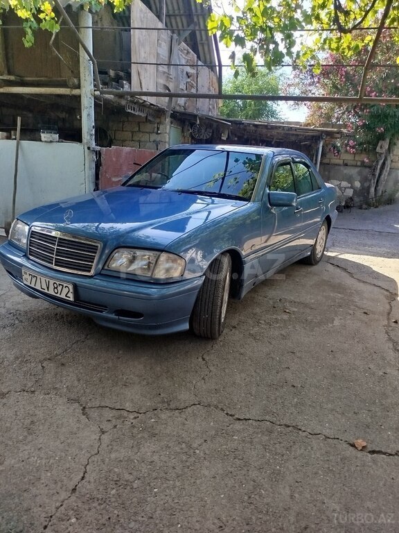 Mercedes C 180