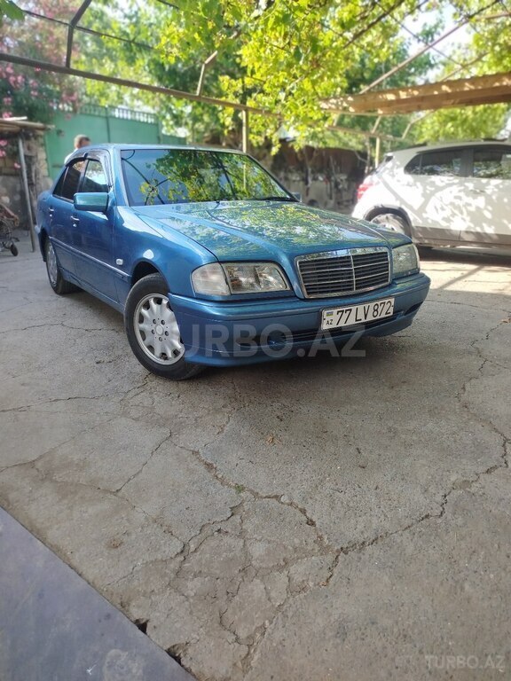 Mercedes C 180